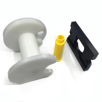 Peças de Delrin coloridas de fresagem CNC personalizadas para produção precisa